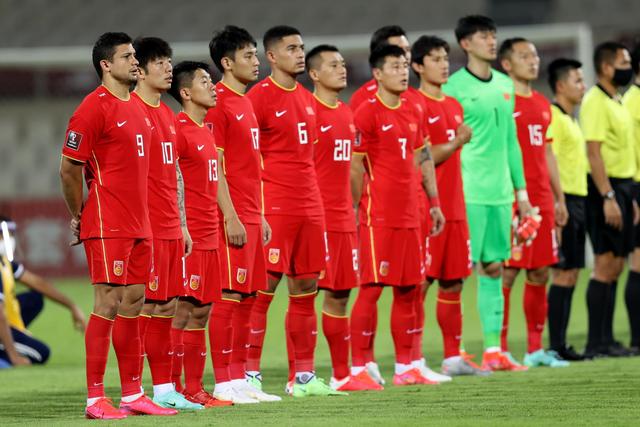中国U18男篮首战大胜斯里兰卡，杨易轩独得23分